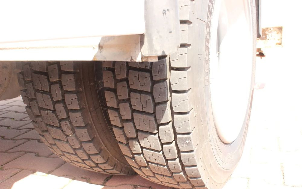 شاحنة القمامة Mitsubishi CANTER 7C15: صور 14