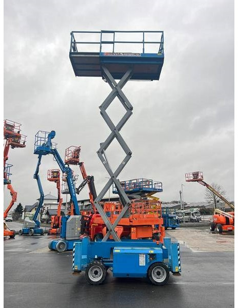 رافعات مقصية Genie GS2668 RT diesel 4x4 10m (1527): صور 15 رافعات مقصية Genie GS2668 RT diesel 4x4 10m (1527): صور 15