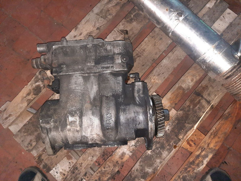 Cummins ISL egr Cooler - كاتم الصوت/ نظام العادم: صور 4 Cummins ISL egr Cooler - كاتم الصوت/ نظام العادم: صور 4