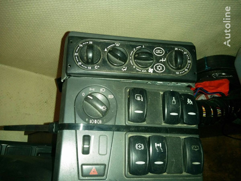 لوحة القيادة Iveco климат контроль Iveko: صور 15