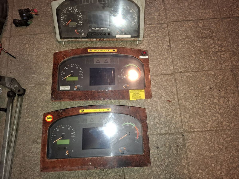 MAN DAF/ NEOPLAN. Mersedes. Iveko - لوحة القيادة: صور 1 MAN DAF/ NEOPLAN. Mersedes. Iveko - لوحة القيادة: صور 1