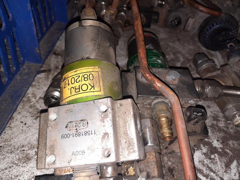 MAN E51.13111-6036 газовый редуктор - نظام الوقود: صور 2 MAN E51.13111-6036 газовый редуктор - نظام الوقود: صور 2