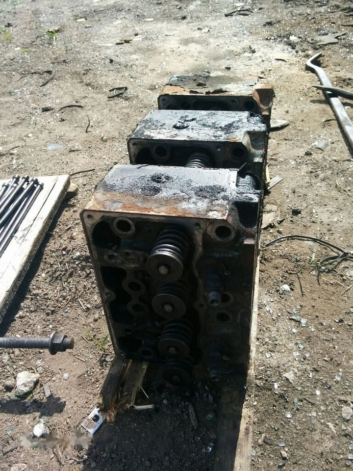 MAN / Turbina 53271013060c golovka MAN E2876 - مشعب العادم - شاحنة: صور 3 MAN / Turbina 53271013060c golovka MAN E2876 - مشعب العادم - شاحنة: صور 3
