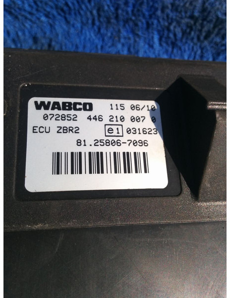 MAN WABCO ECU ZBR2 / 81.25806.7096. - كتلة التحكم: صور 2 MAN WABCO ECU ZBR2 / 81.25806.7096. - كتلة التحكم: صور 2