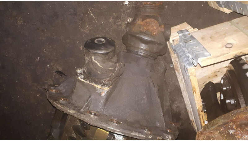 Scania R660 - 2.92 .\ 3.07\3.80 \3.50 \4.22/ 4.88/. 5.57 - التفاضلية والعتاد: صور 1 Scania R660 - 2.92 .\ 3.07\3.80 \3.50 \4.22/ 4.88/. 5.57 - التفاضلية والعتاد: صور 1