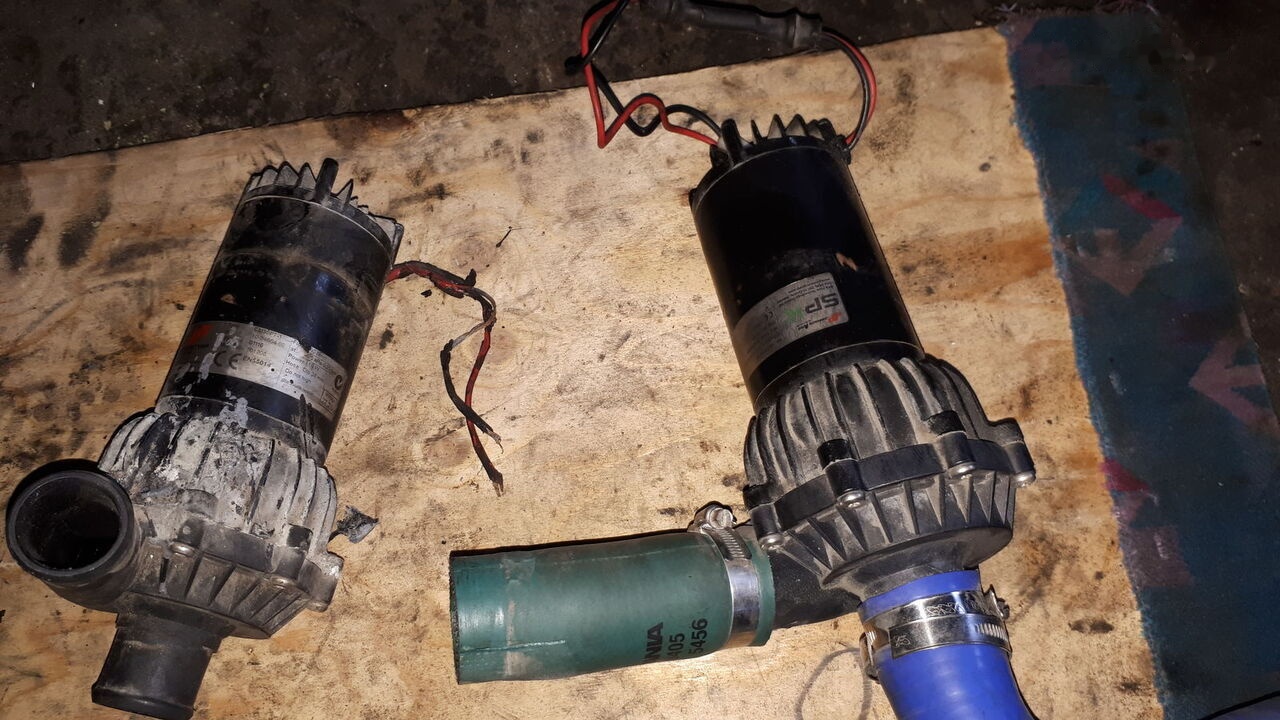 Scania Sphero U4856 Scania Omni Link - مضخة المبرد - حافلة: صور 4 Scania Sphero U4856 Scania Omni Link - مضخة المبرد - حافلة: صور 4