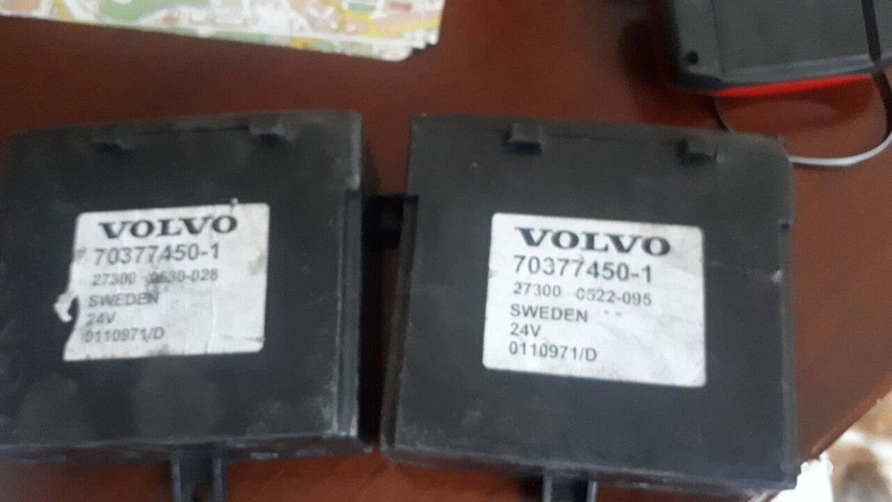 Volvo 20503188-P04.3195082-2 R03 Volvo B12 - كتلة التحكم - حافلة: صور 4 Volvo 20503188-P04.3195082-2 R03 Volvo B12 - كتلة التحكم - حافلة: صور 4