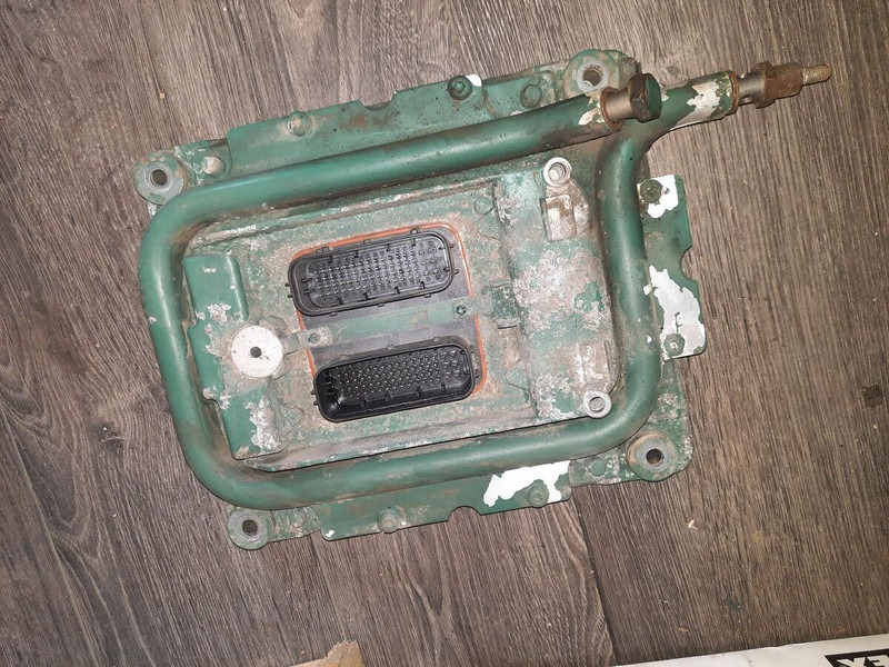 Volvo D12 D7C D9 - كتلة التحكم: صور 3 Volvo D12 D7C D9 - كتلة التحكم: صور 3