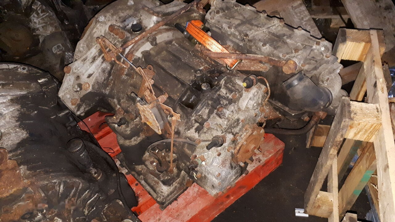 W 3H 110 . W4B 110.3 0 . G4-130. Mercedes-Benz o405 O 350/ MAN - علبة التروس - حافلة: صور 5 W 3H 110 . W4B 110.3 0 . G4-130. Mercedes-Benz o405 O 350/ MAN - علبة التروس - حافلة: صور 5