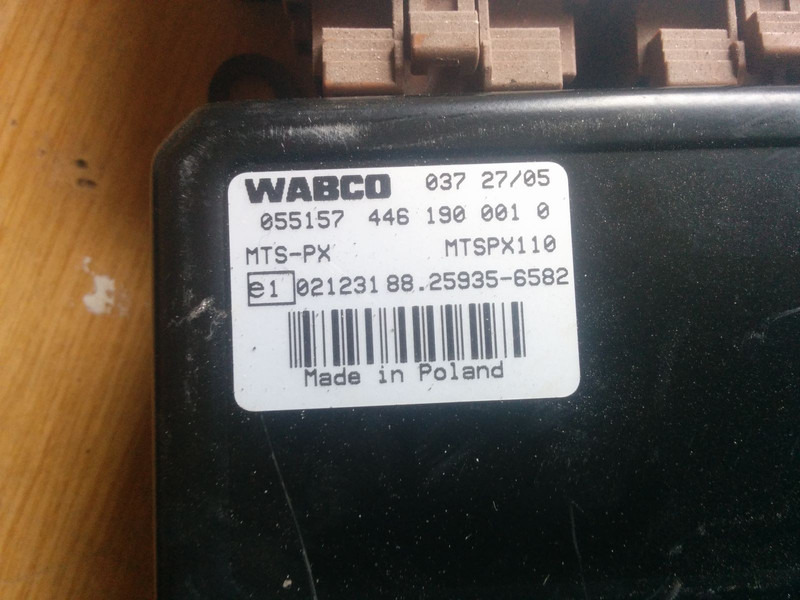 Wabco 4461350410.\4461702000 /4461900010 - كتلة التحكم: صور 5 Wabco 4461350410.\4461702000 /4461900010 - كتلة التحكم: صور 5