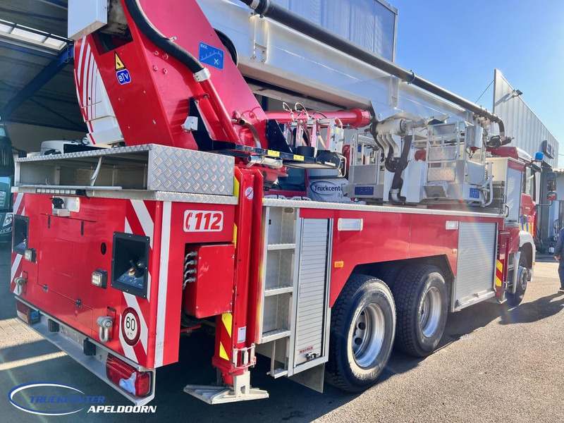 MAN TGA 26.350 Magirus ALP 320L = 32 meter, Waterpomp, 6x4, Bladgeveerd - المطافئ: صور 4 MAN TGA 26.350 Magirus ALP 320L = 32 meter, Waterpomp, 6x4, Bladgeveerd - المطافئ: صور 4