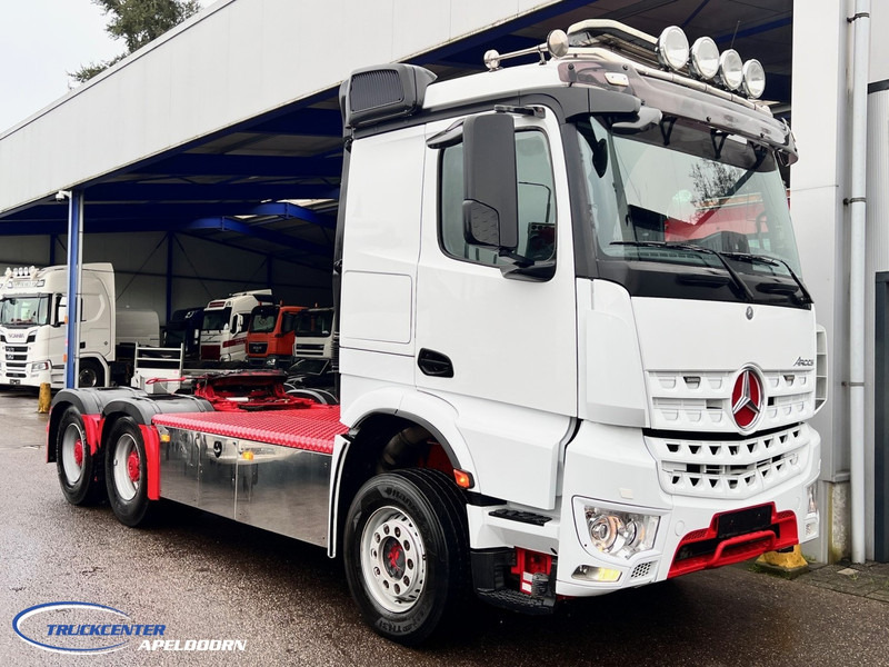 Mercedes-Benz Arocs 3351 6x4 Big axles, Hydraulics - شاحنة جرار: صور 1 Mercedes-Benz Arocs 3351 6x4 Big axles, Hydraulics - شاحنة جرار: صور 1