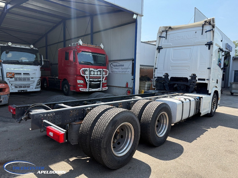 Scania R650 V8 NGS 6x4, Standclima, PTO, Retarder - الشاسيه شاحنة: صور 2 Scania R650 V8 NGS 6x4, Standclima, PTO, Retarder - الشاسيه شاحنة: صور 2
