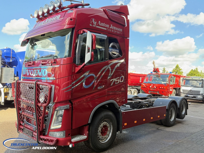 Volvo FH 750 6x4 Tandemlift, Retarder, PTO - الشاسيه شاحنة: صور 3 Volvo FH 750 6x4 Tandemlift, Retarder, PTO - الشاسيه شاحنة: صور 3
