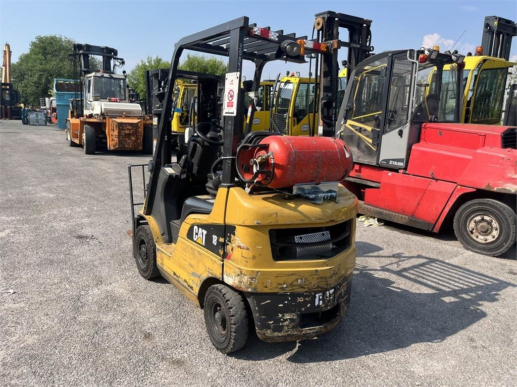 CAT GP18NT - رافعة شوكية تعمل بالغاز: صور 4 CAT GP18NT - رافعة شوكية تعمل بالغاز: صور 4