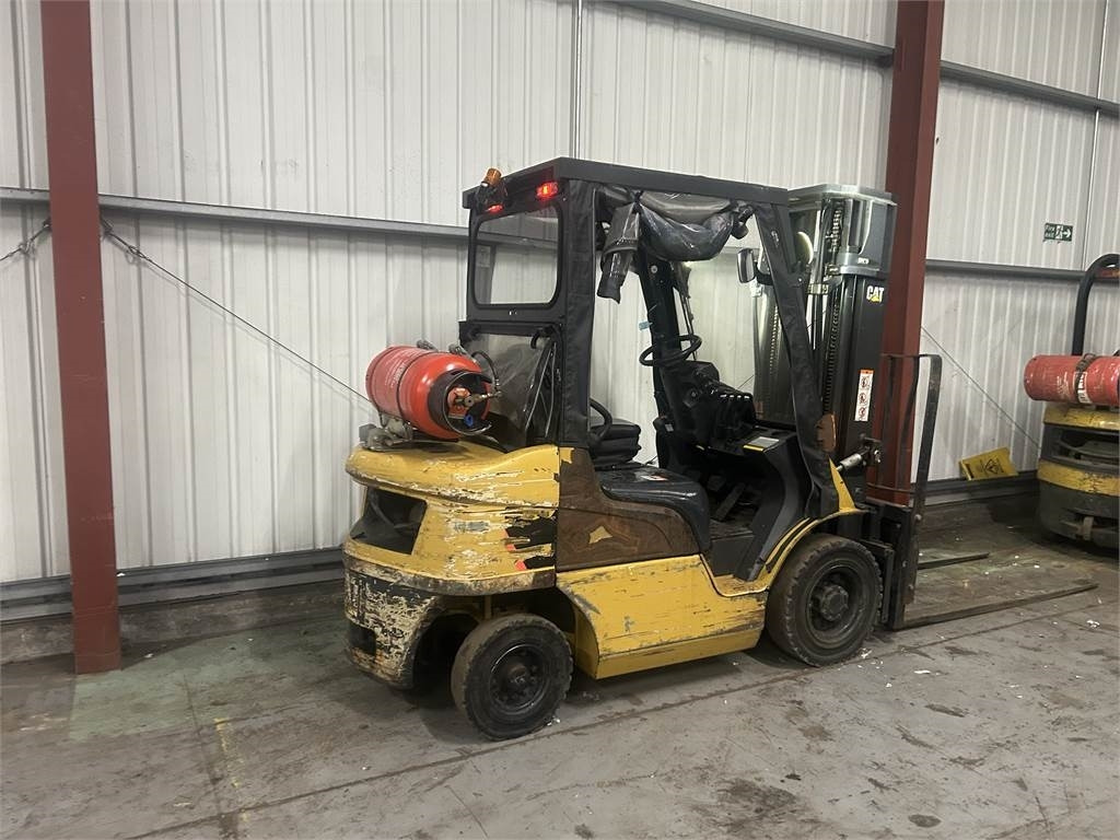 CAT GP25NT - رافعة شوكية تعمل بالغاز: صور 3 CAT GP25NT - رافعة شوكية تعمل بالغاز: صور 3