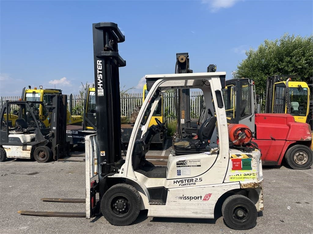 Hyster H2.5FT - رافعة شوكية تعمل بالغاز: صور 1 Hyster H2.5FT - رافعة شوكية تعمل بالغاز: صور 1