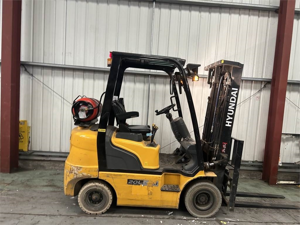 Hyundai 20L-7M - رافعة شوكية تعمل بالغاز: صور 5 Hyundai 20L-7M - رافعة شوكية تعمل بالغاز: صور 5