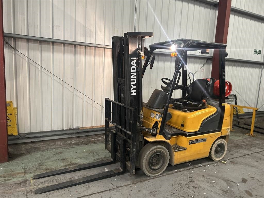 Hyundai 20L-7M - رافعة شوكية تعمل بالغاز: صور 2 Hyundai 20L-7M - رافعة شوكية تعمل بالغاز: صور 2