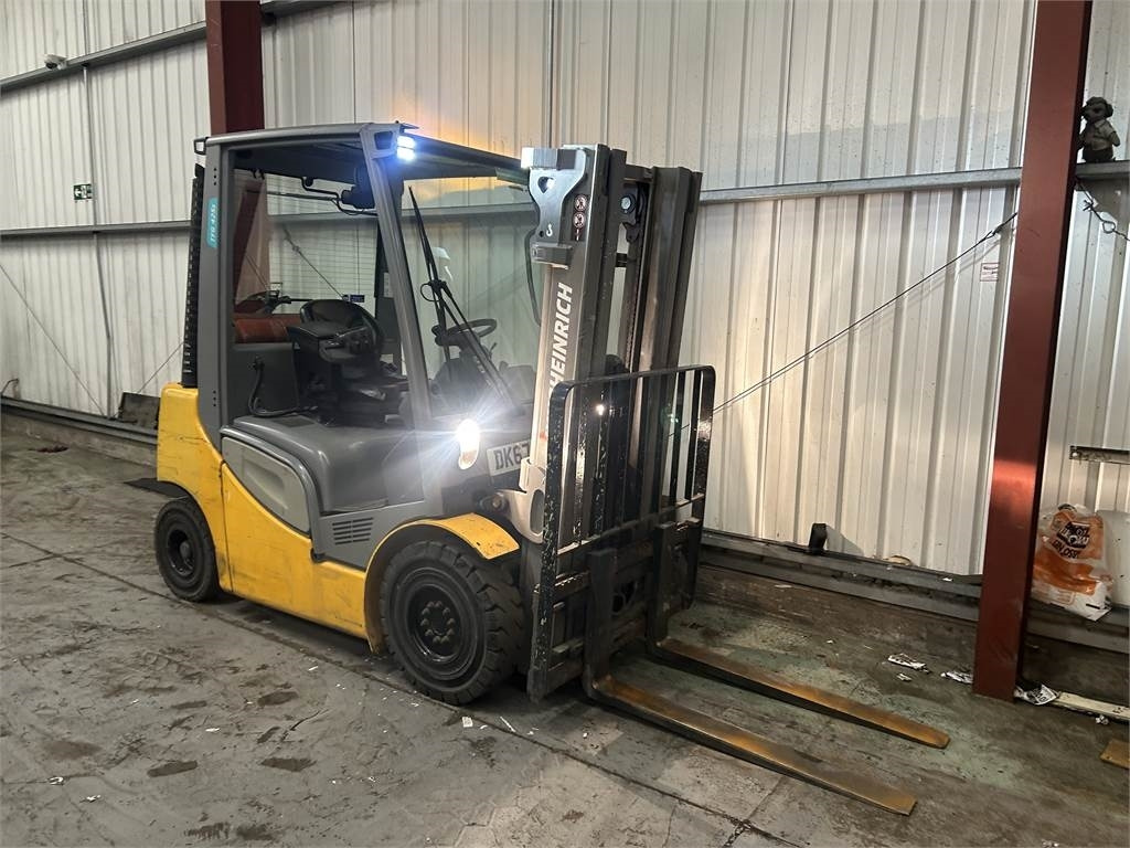 Jungheinrich TFG425S - رافعة شوكية تعمل بالغاز: صور 4 Jungheinrich TFG425S - رافعة شوكية تعمل بالغاز: صور 4