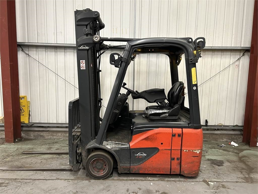 Linde E16C-02 - رافعة شوكية كهربائية: صور 1 Linde E16C-02 - رافعة شوكية كهربائية: صور 1