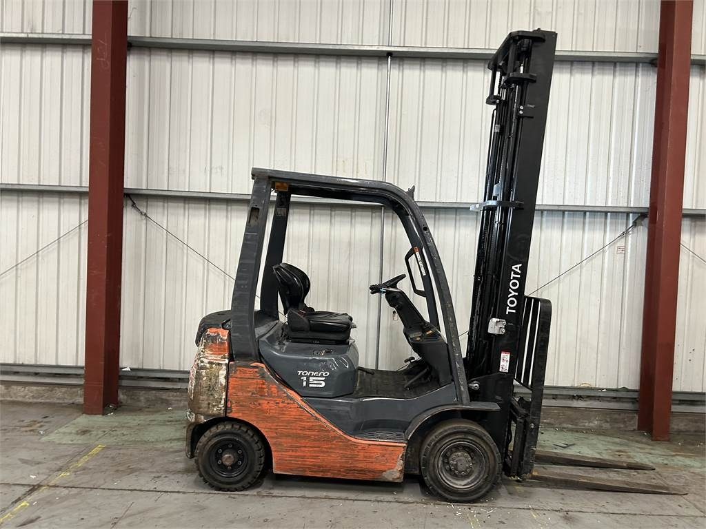 Toyota 02-8FDF15 - رافعة شوكية ديزل: صور 5 Toyota 02-8FDF15 - رافعة شوكية ديزل: صور 5