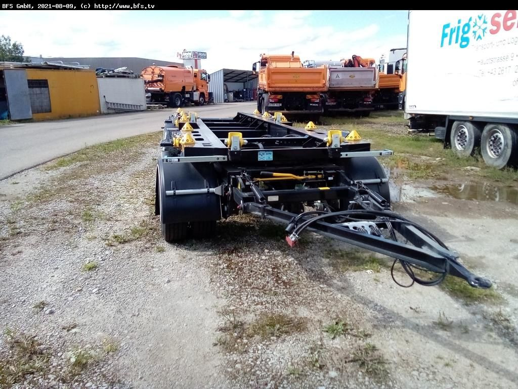 Hüffermann Vario-Carrier HMA 2424 ZB 3-Achs für Absetzmulde - مقطورة هوك ليفت/ لود لوجر: صور 1 Hüffermann Vario-Carrier HMA 2424 ZB 3-Achs für Absetzmulde - مقطورة هوك ليفت/ لود لوجر: صور 1