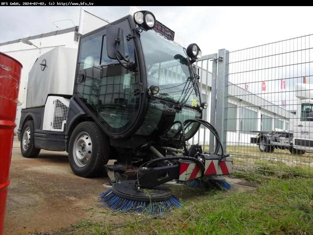 JungoJet 3500 Gehwegtauglich JungoJet 3500 Gehwegtauglich - سياره كنس شوارع: صور 1 JungoJet 3500 Gehwegtauglich JungoJet 3500 Gehwegtauglich - سياره كنس شوارع: صور 1