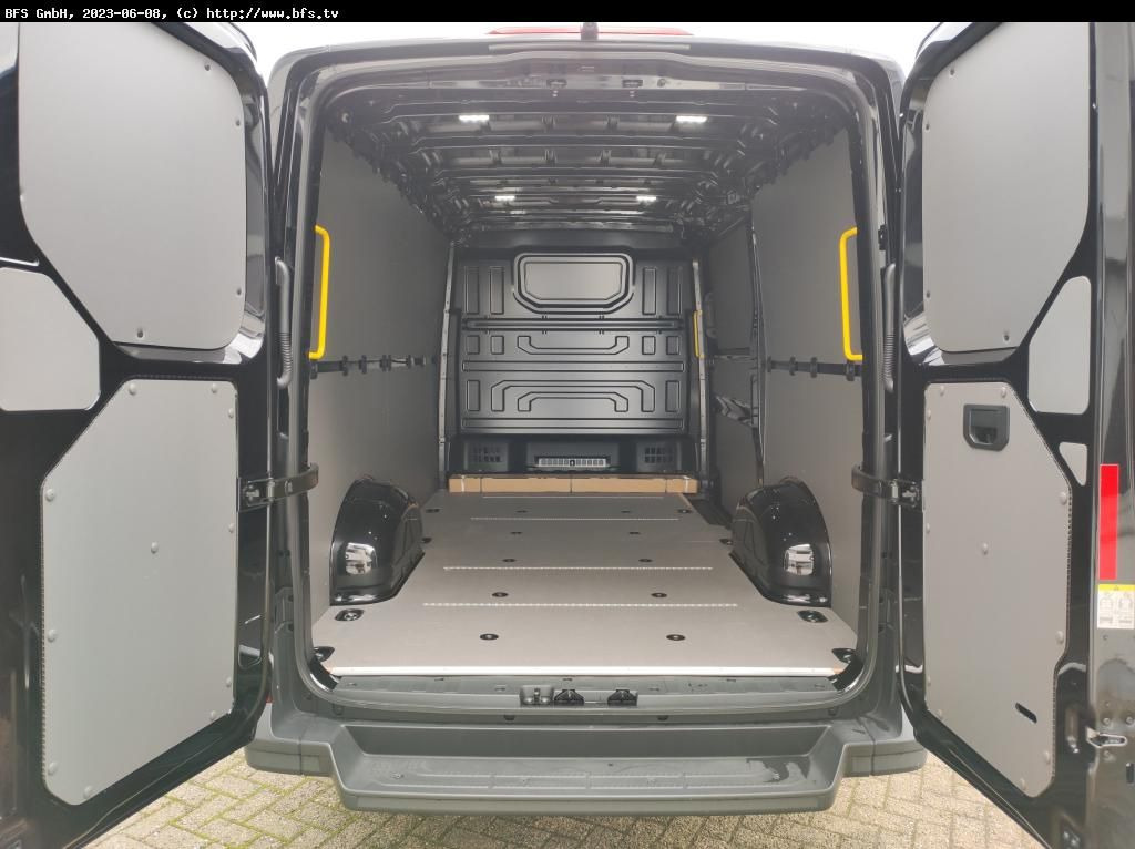 MAN TGE 3.140 4x2 SB Kastenwagen mit DSG und Dachre - فان: صور 3 MAN TGE 3.140 4x2 SB Kastenwagen mit DSG und Dachre - فان: صور 3