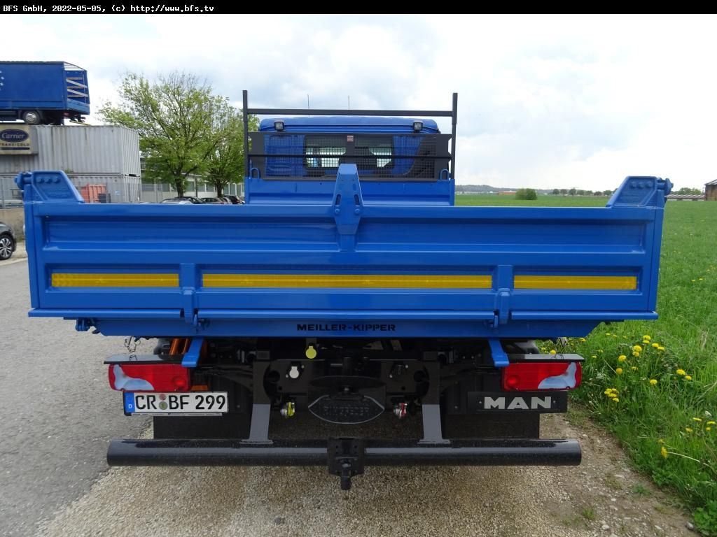 MAN TGL (TG3) 8.220 4x2 BB CH TG3, Automatik - قلاب صغير: صور 3 MAN TGL (TG3) 8.220 4x2 BB CH TG3, Automatik - قلاب صغير: صور 3