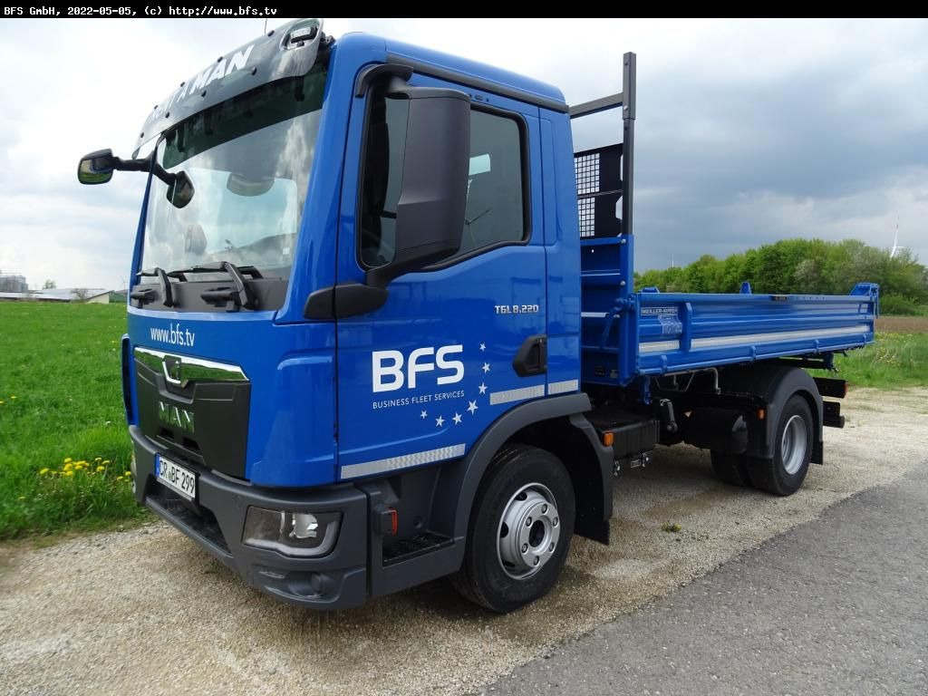MAN TGL (TG3) 8.220 4x2 BB CH TG3, Automatik - قلاب صغير: صور 1 MAN TGL (TG3) 8.220 4x2 BB CH TG3, Automatik - قلاب صغير: صور 1