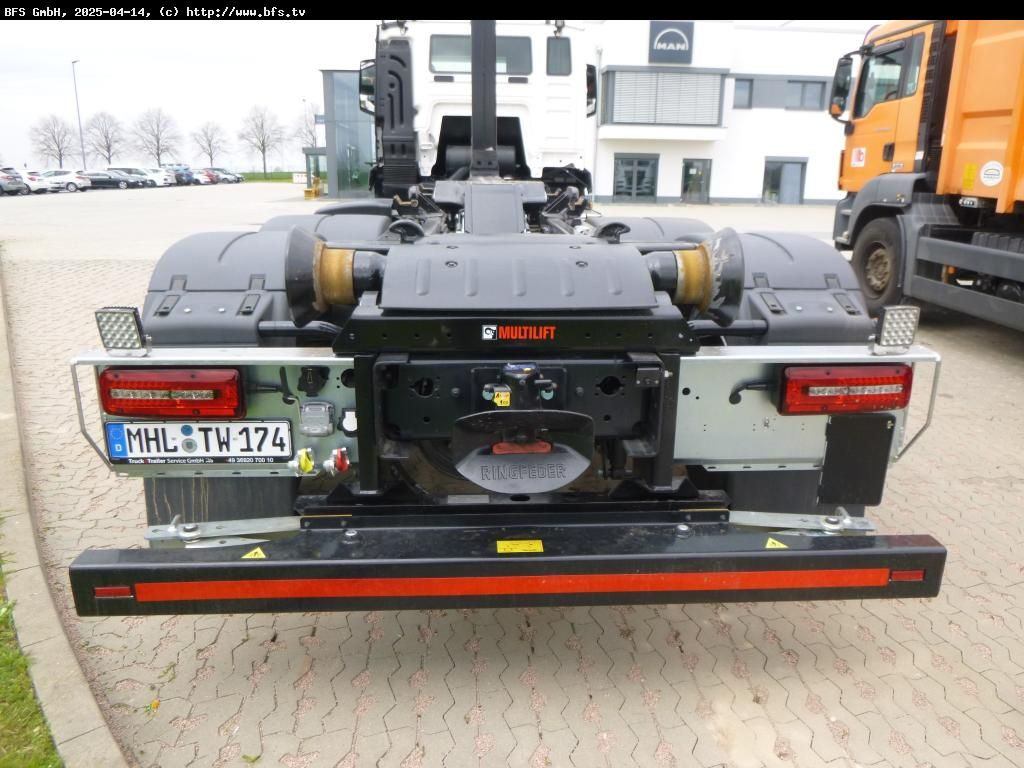 MAN TGS (TG3) 26.520 6x2-4 BL CH HIAB - شاحنة ذات الخطاف: صور 3 MAN TGS (TG3) 26.520 6x2-4 BL CH HIAB - شاحنة ذات الخطاف: صور 3