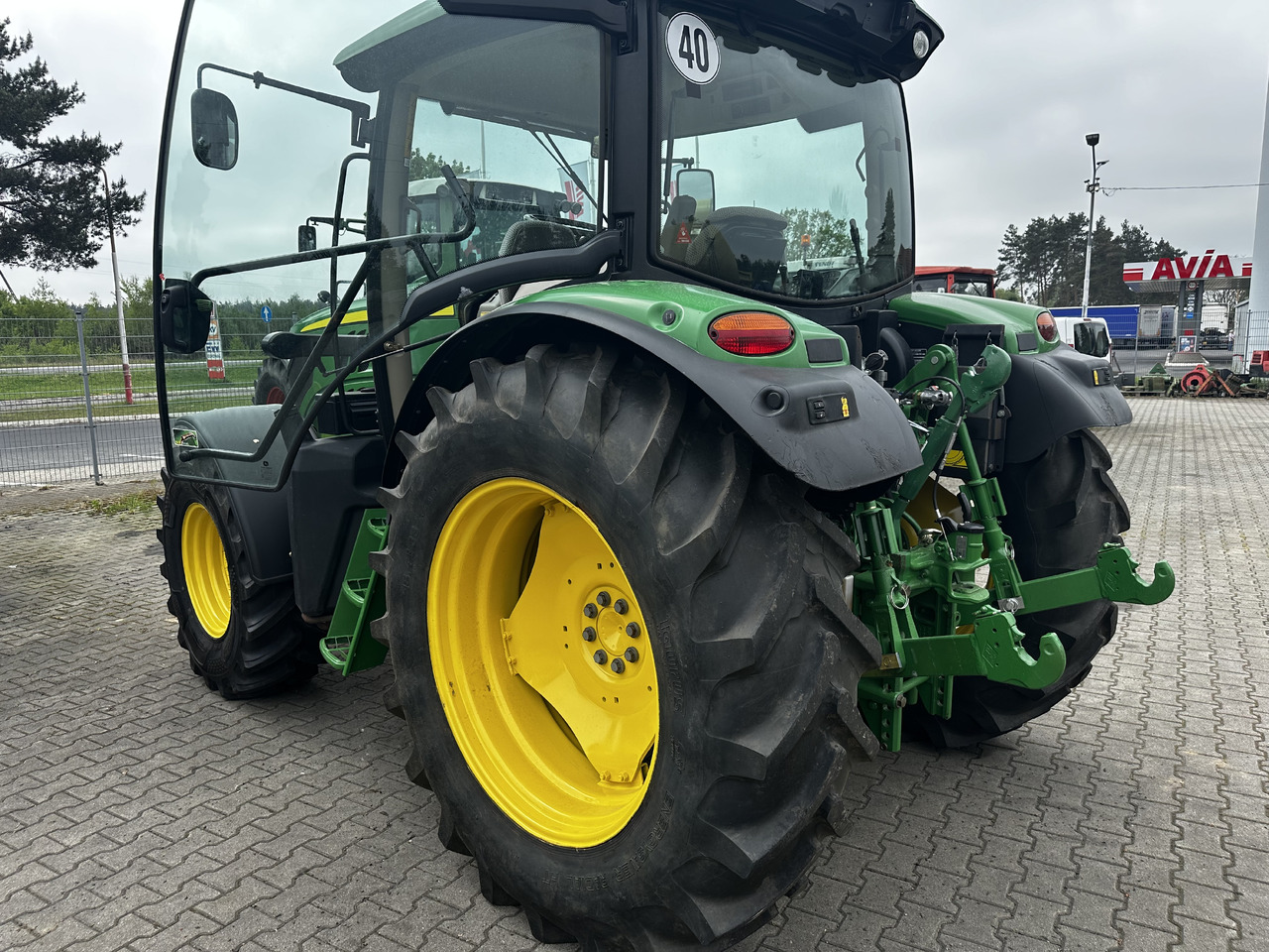 John Deere 6115R - جرار: صور 2 John Deere 6115R - جرار: صور 2
