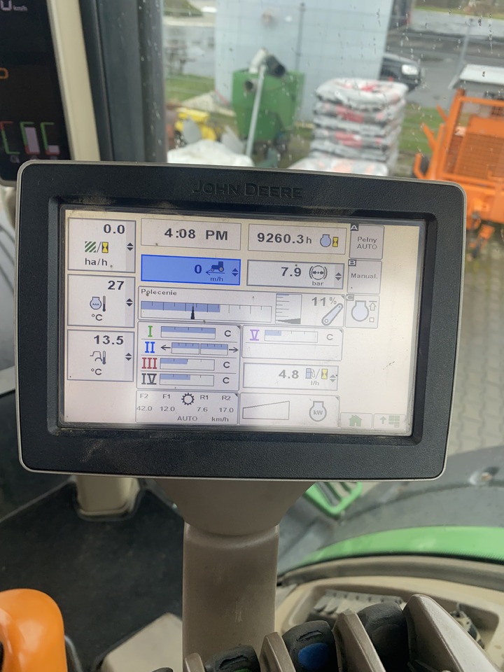 جرار John Deere 8335 R AutoPower 50 km/h 370 PS: صور 8