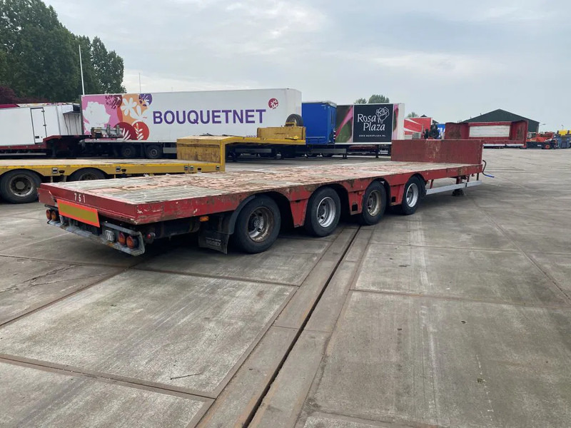 Bodex 4 AXEL 6 METER EXTENDABLE - عربة مسطحة منخفضة نصف مقطورة: صور 4 Bodex 4 AXEL 6 METER EXTENDABLE - عربة مسطحة منخفضة نصف مقطورة: صور 4