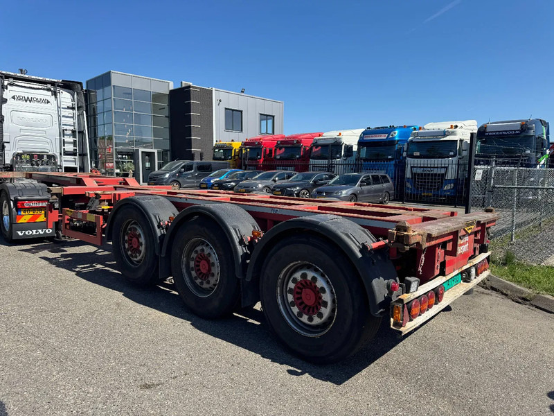 Broshuis 3 UCC-39/45 EU - 3 AXLE SAF + LIFTING AXLE - شاحنات الحاويات/ جسم علوي قابل للتغيير نصف مقطورة: صور 4 Broshuis 3 UCC-39/45 EU - 3 AXLE SAF + LIFTING AXLE - شاحنات الحاويات/ جسم علوي قابل للتغيير نصف مقطورة: صور 4
