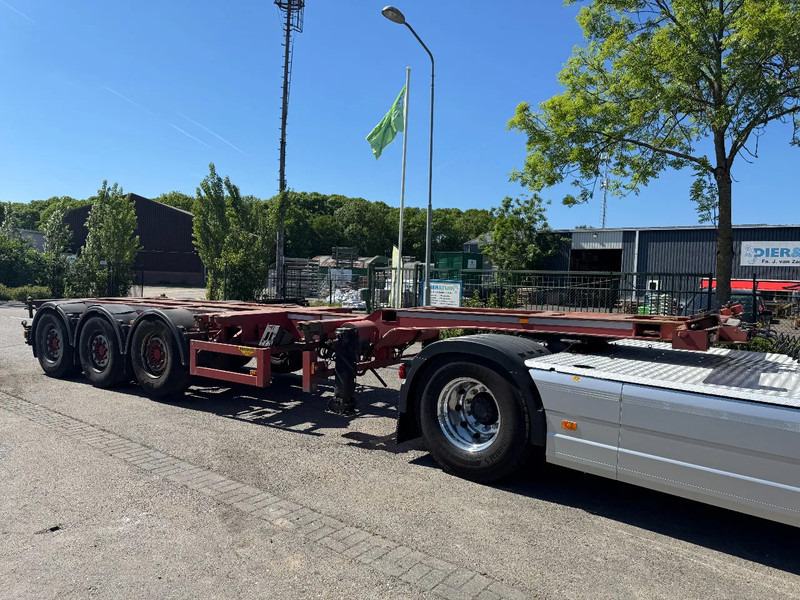Broshuis 3 UCC-39/45 EU - 3 AXLE SAF + LIFTING AXLE - شاحنات الحاويات/ جسم علوي قابل للتغيير نصف مقطورة: صور 1 Broshuis 3 UCC-39/45 EU - 3 AXLE SAF + LIFTING AXLE - شاحنات الحاويات/ جسم علوي قابل للتغيير نصف مقطورة: صور 1