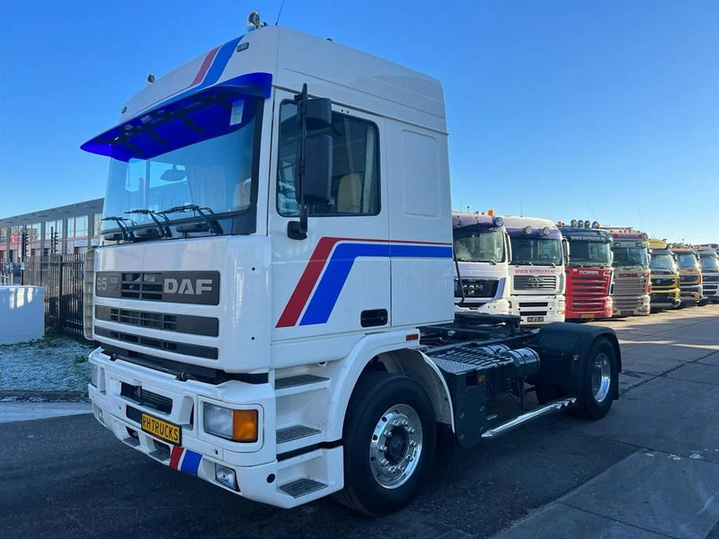 DAF 95.400 4X2 RESTORED/RESTAURIERT/GERESTAUREERD - شاحنة جرار: صور 3 DAF 95.400 4X2 RESTORED/RESTAURIERT/GERESTAUREERD - شاحنة جرار: صور 3