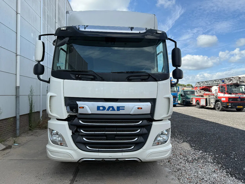 DAF CF 320 4X2 - EURO 6 - 19 TON + DHOLLANDIA - بصندوق مغلق شاحنة: صور 2 DAF CF 320 4X2 - EURO 6 - 19 TON + DHOLLANDIA - بصندوق مغلق شاحنة: صور 2