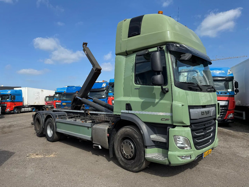 DAF CF 450 6X2 EURO 6 VDL 21T HOOK LIFTING AXLE - شاحنة ذات الخطاف: صور 5 DAF CF 450 6X2 EURO 6 VDL 21T HOOK LIFTING AXLE - شاحنة ذات الخطاف: صور 5