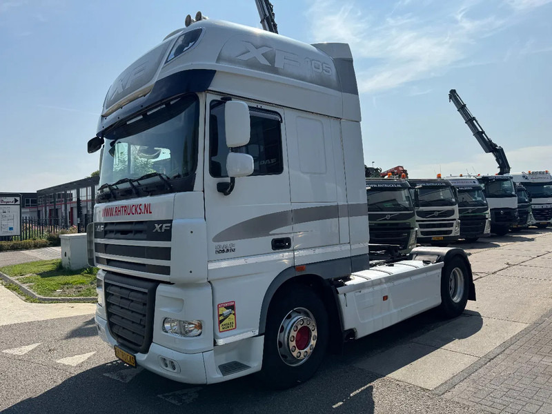 DAF XF 105.510 4X2 SKIRTS ADR RETARDER STANDKLIMA - شاحنة جرار: صور 1 DAF XF 105.510 4X2 SKIRTS ADR RETARDER STANDKLIMA - شاحنة جرار: صور 1