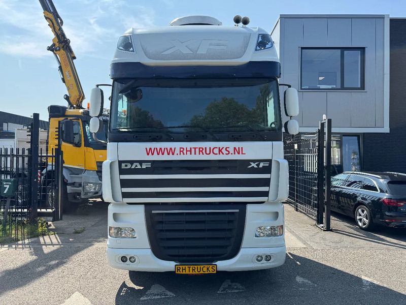 DAF XF 105.510 4X2 SKIRTS ADR RETARDER STANDKLIMA - شاحنة جرار: صور 2 DAF XF 105.510 4X2 SKIRTS ADR RETARDER STANDKLIMA - شاحنة جرار: صور 2