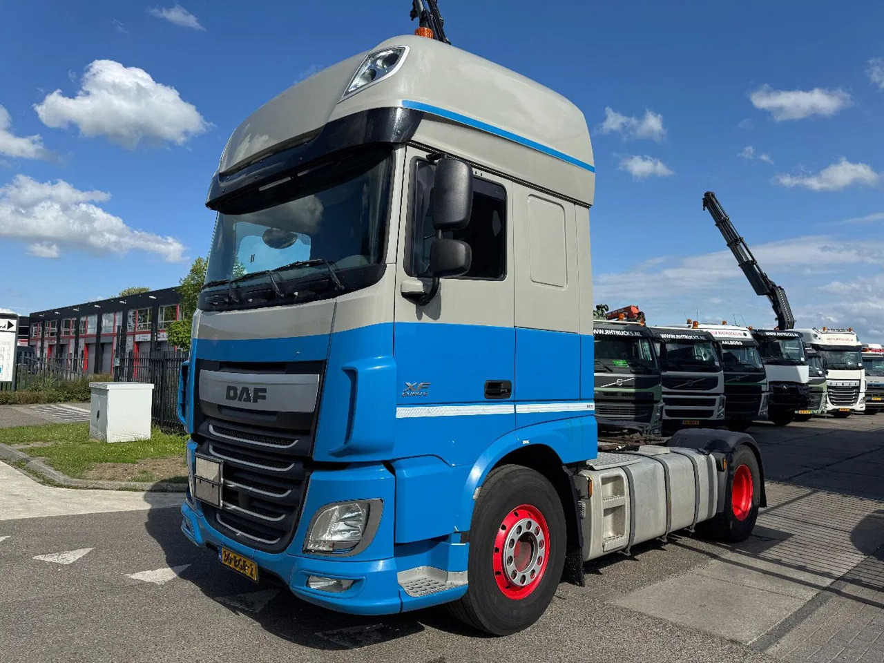 DAF XF 440 4X2 - EURO 6 + ADR + TÜV 12-2025 - شاحنة جرار: صور 1 DAF XF 440 4X2 - EURO 6 + ADR + TÜV 12-2025 - شاحنة جرار: صور 1