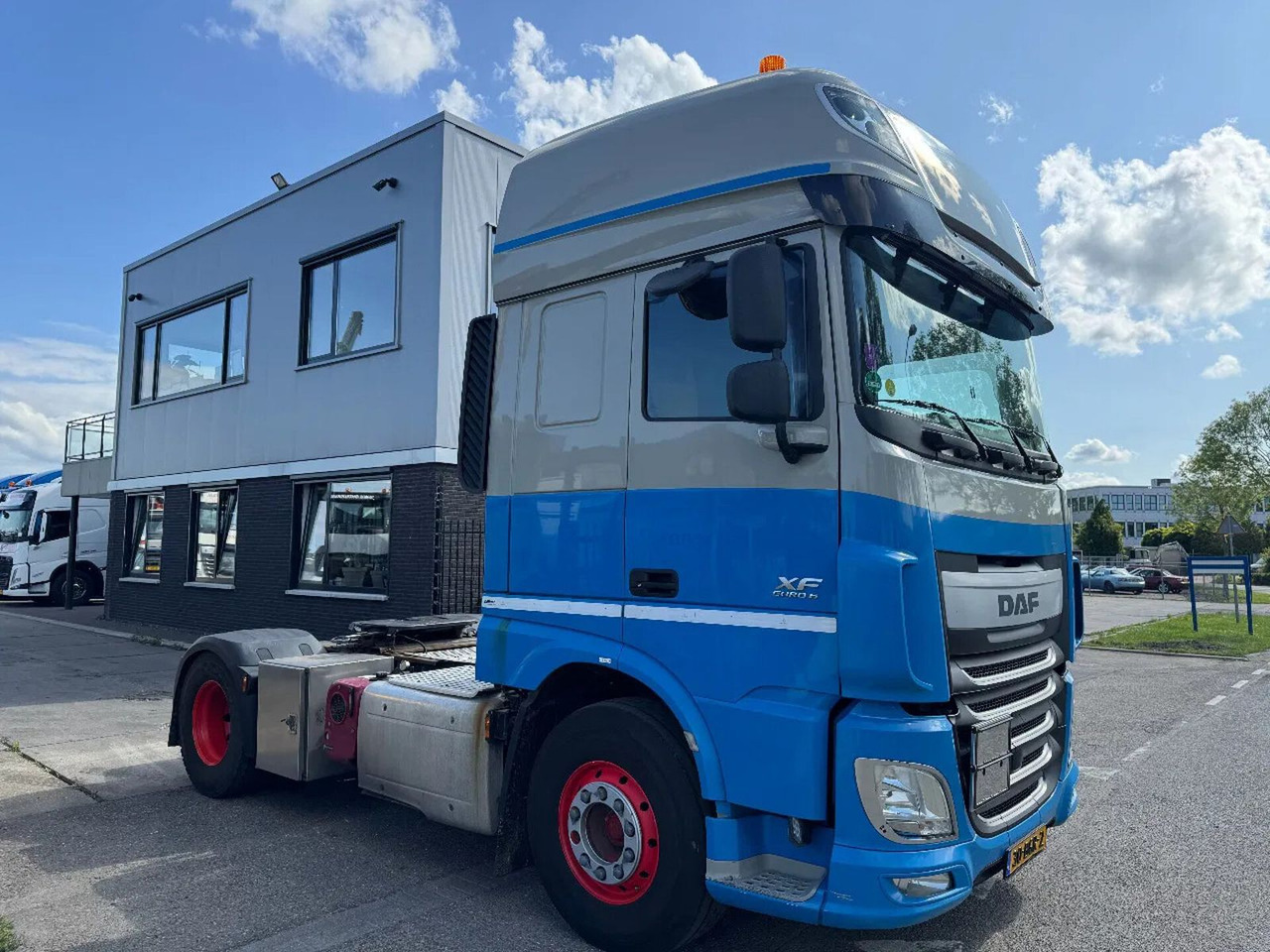 DAF XF 440 4X2 - EURO 6 + ADR + TÜV 12-2025 - شاحنة جرار: صور 3 DAF XF 440 4X2 - EURO 6 + ADR + TÜV 12-2025 - شاحنة جرار: صور 3