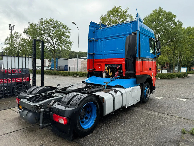 DAF XF 440 4X2 EURO 6 MEGA LOW DECK - شاحنة جرار: صور 5 DAF XF 440 4X2 EURO 6 MEGA LOW DECK - شاحنة جرار: صور 5