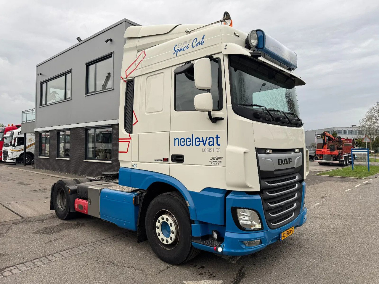 DAF XF 440 4X2 EURO 6 SPACE CAB FRIDGE AIRCO - شاحنة جرار: صور 3 DAF XF 440 4X2 EURO 6 SPACE CAB FRIDGE AIRCO - شاحنة جرار: صور 3