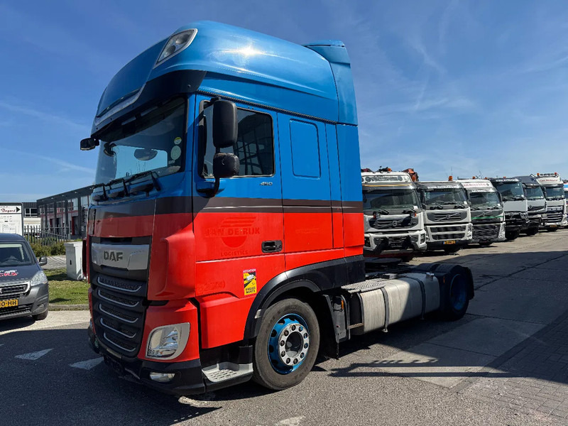DAF XF 450 4X2 EURO 6 MEGA - شاحنة جرار: صور 1 DAF XF 450 4X2 EURO 6 MEGA - شاحنة جرار: صور 1