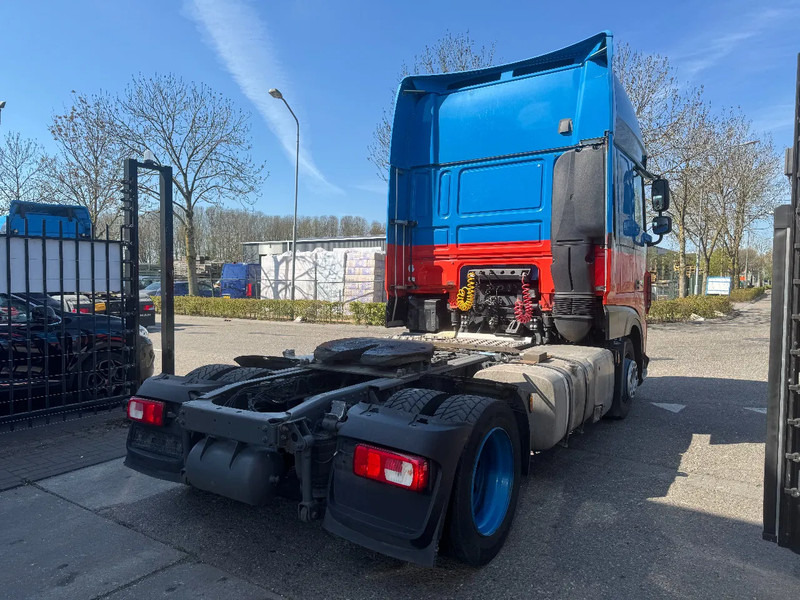 DAF XF 450 4X2 EURO 6 - شاحنة جرار: صور 5 DAF XF 450 4X2 EURO 6 - شاحنة جرار: صور 5