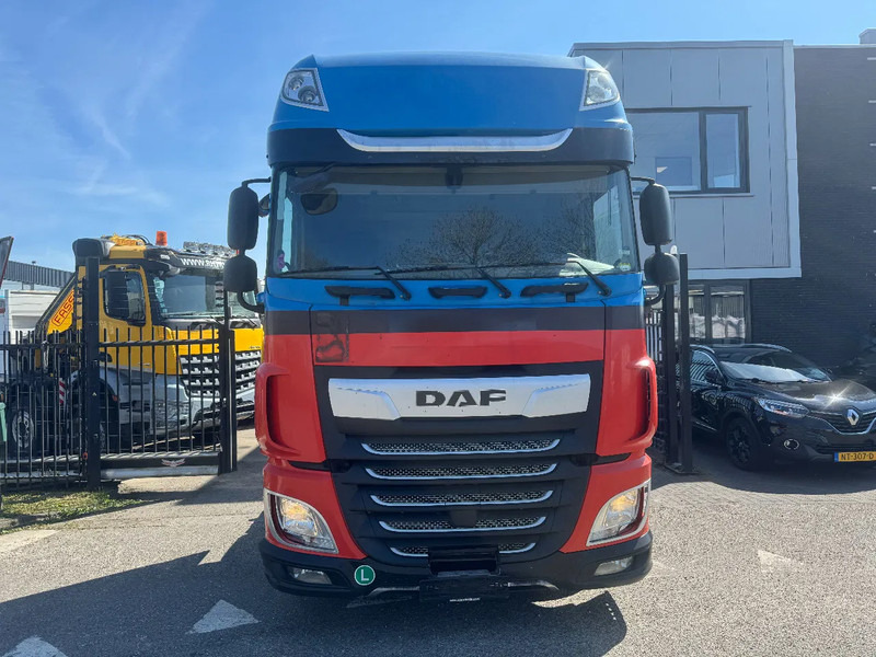 DAF XF 450 4X2 EURO 6 - شاحنة جرار: صور 2 DAF XF 450 4X2 EURO 6 - شاحنة جرار: صور 2