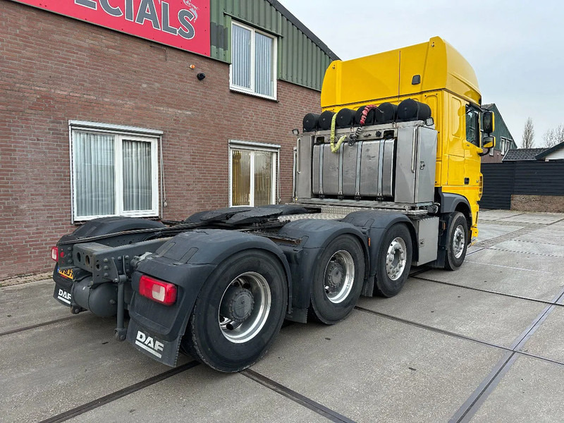 شاحنة جرار DAF XF 530 8X4 140 TON 384000 KM: صور 8